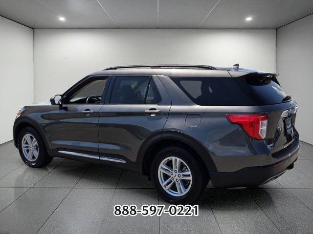 Certified 2020 Ford Explorer XLT w/ Equipment Group 202A RWD image 3