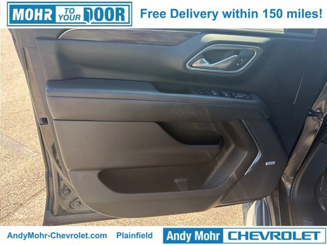 Used 2023 Chevrolet Suburban LT w/ LT Signature Plus Package image 10