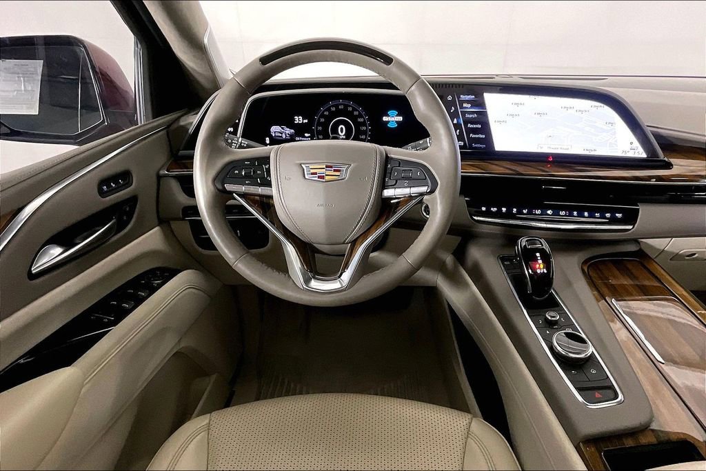 Used 2023 Cadillac Escalade Sport Platinum w/ LPO, ONYX Package AWD/4WD image 6