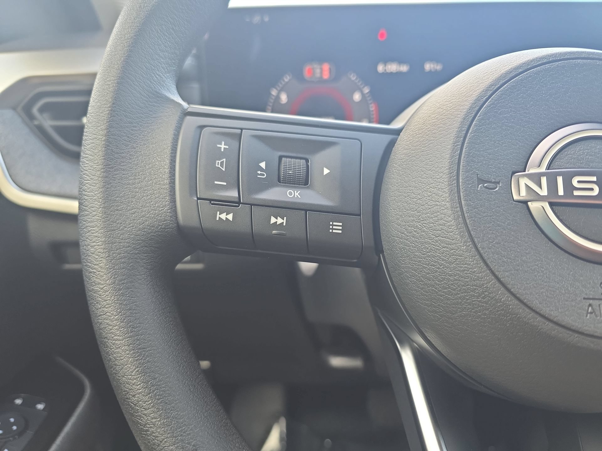 New 2026 Nissan Kicks SV w/ Cold Weather Package FWD image 16