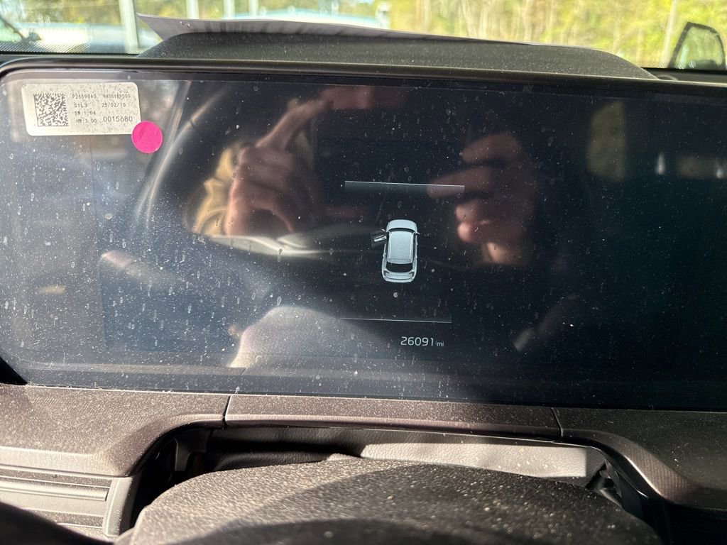 Used 2025 Kia Telluride S image 10