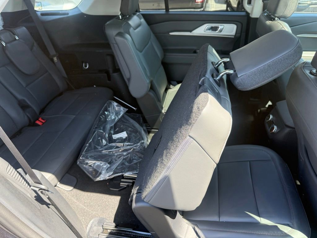 New 2026 Ford Explorer Active w/ Active Comfort Package AWD/4WD image 52