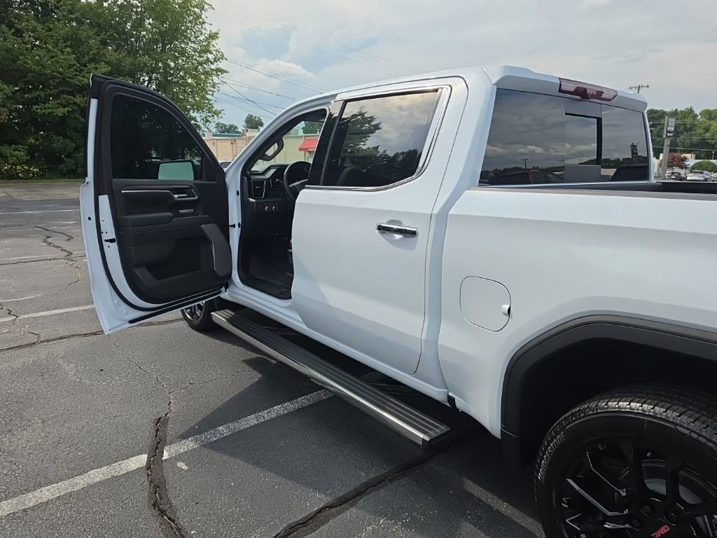 New 2026 GMC Sierra 1500 Denali AWD/4WD image 10