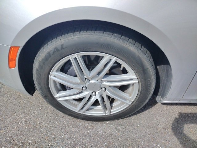 Used 2016 Cadillac XTS Luxury image 16