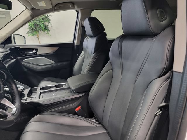Used 2025 Acura MDX SH-AWD image 13