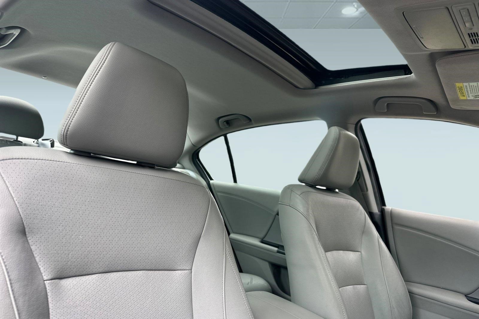 Used 2017 Honda Accord Touring image 16