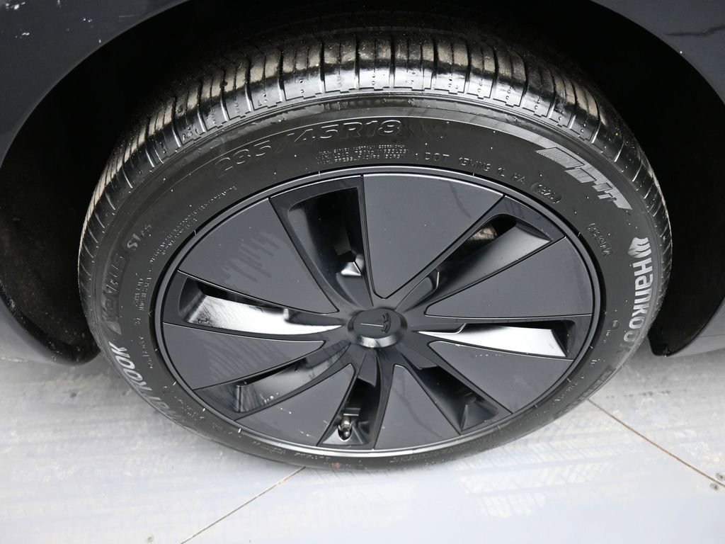 Used 2025 Tesla Model 3 Long Range image 12