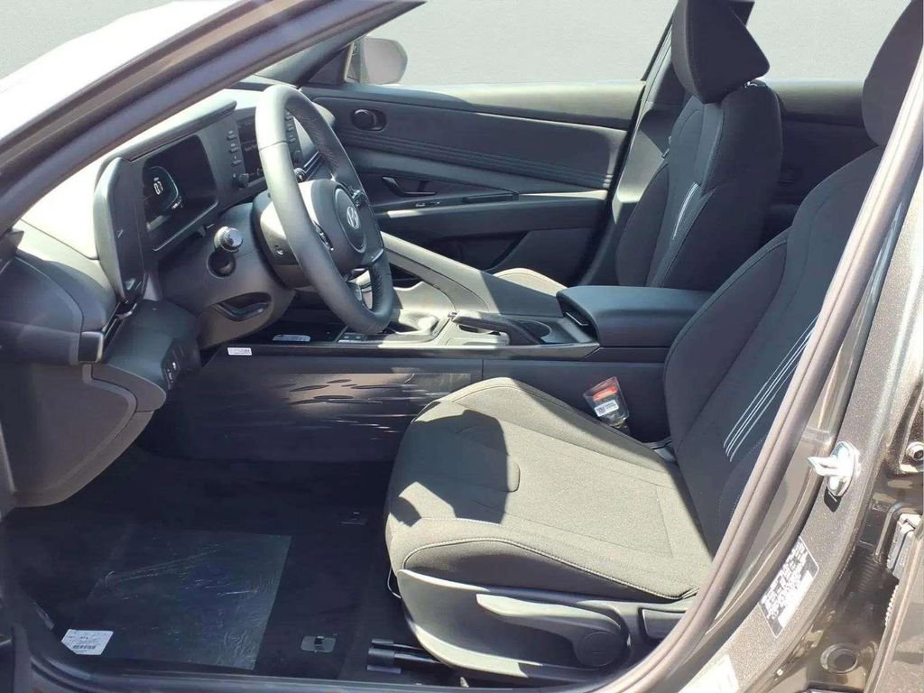 New 2026 Hyundai Elantra Sport w/ Cargo Package FWD image 9