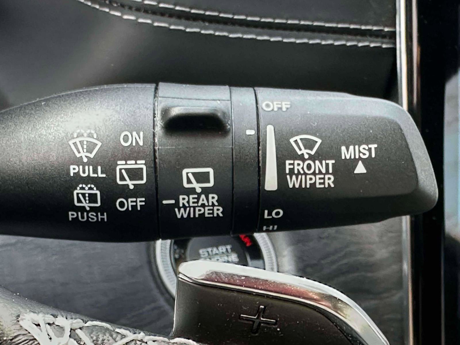 Used 2022 Jeep Grand Cherokee Overland w/ Luxury Tech Group IV image 22