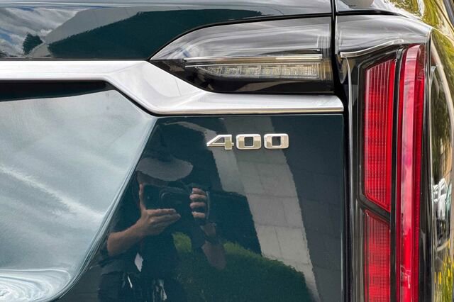 New 2025 Cadillac XT6 Sport image 28