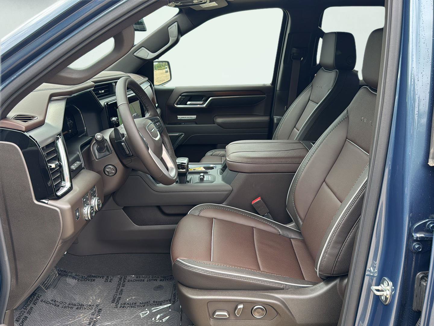New 2026 GMC Sierra 1500 Denali w/ Denali Reserve Package AWD/4WD image 2