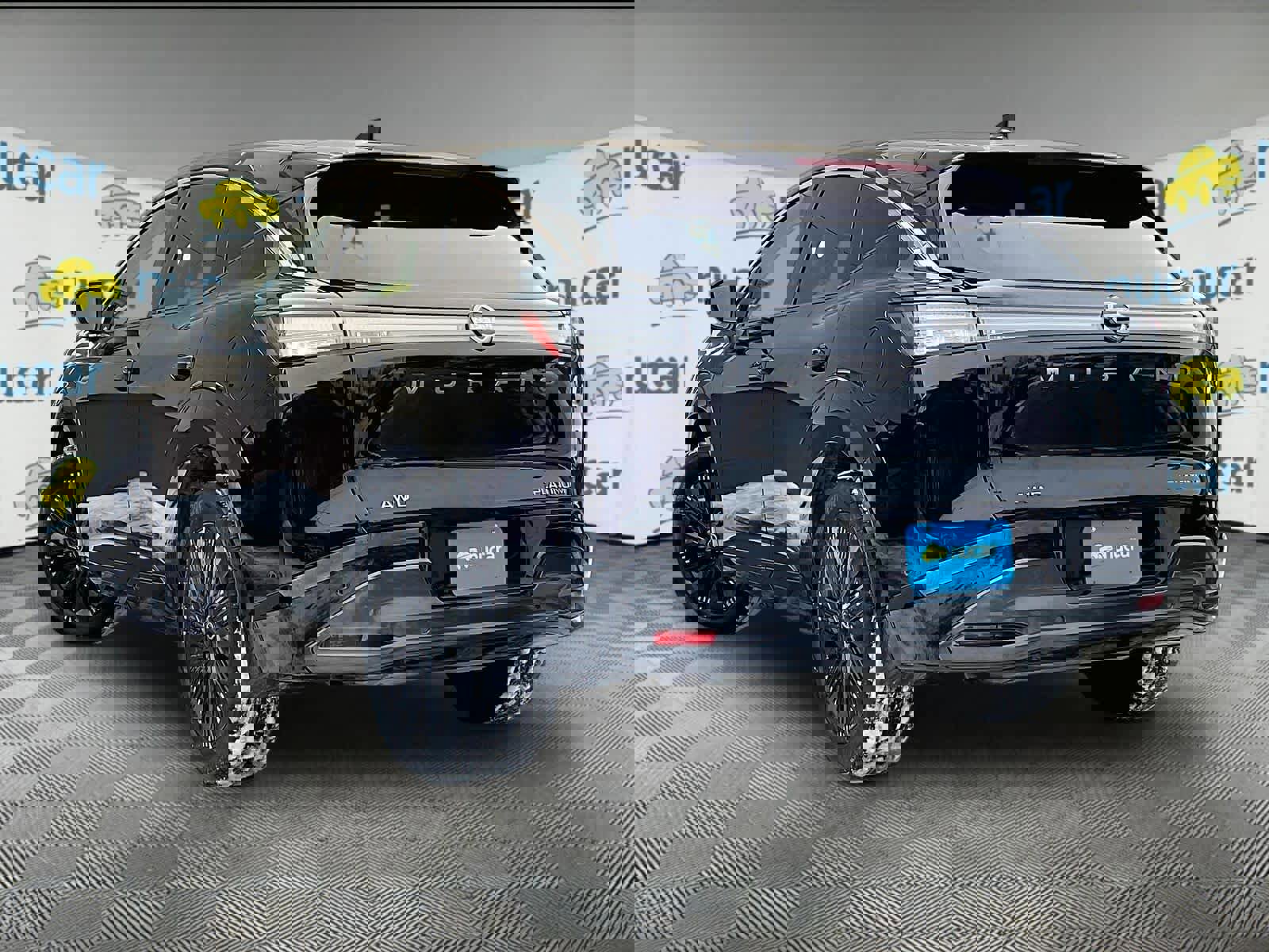 Certified 2025 Nissan Murano Platinum w/ Cargo Package image 4