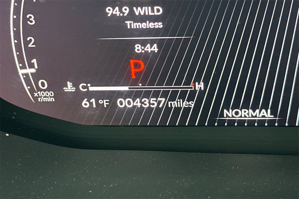 Certified 2025 Acura MDX FWD image 30