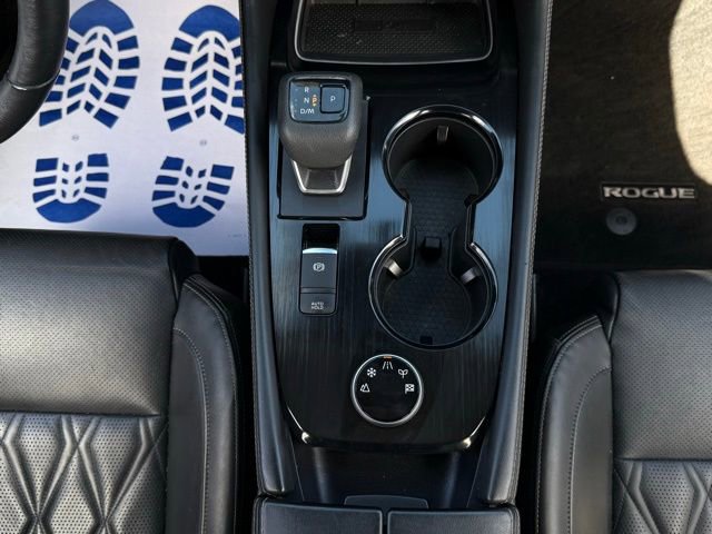 Used 2023 Nissan Rogue Platinum w/ Platinum Premium Package image 30
