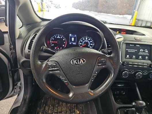 Used 2018 Kia Forte LX w/ LX Popular Package image 6