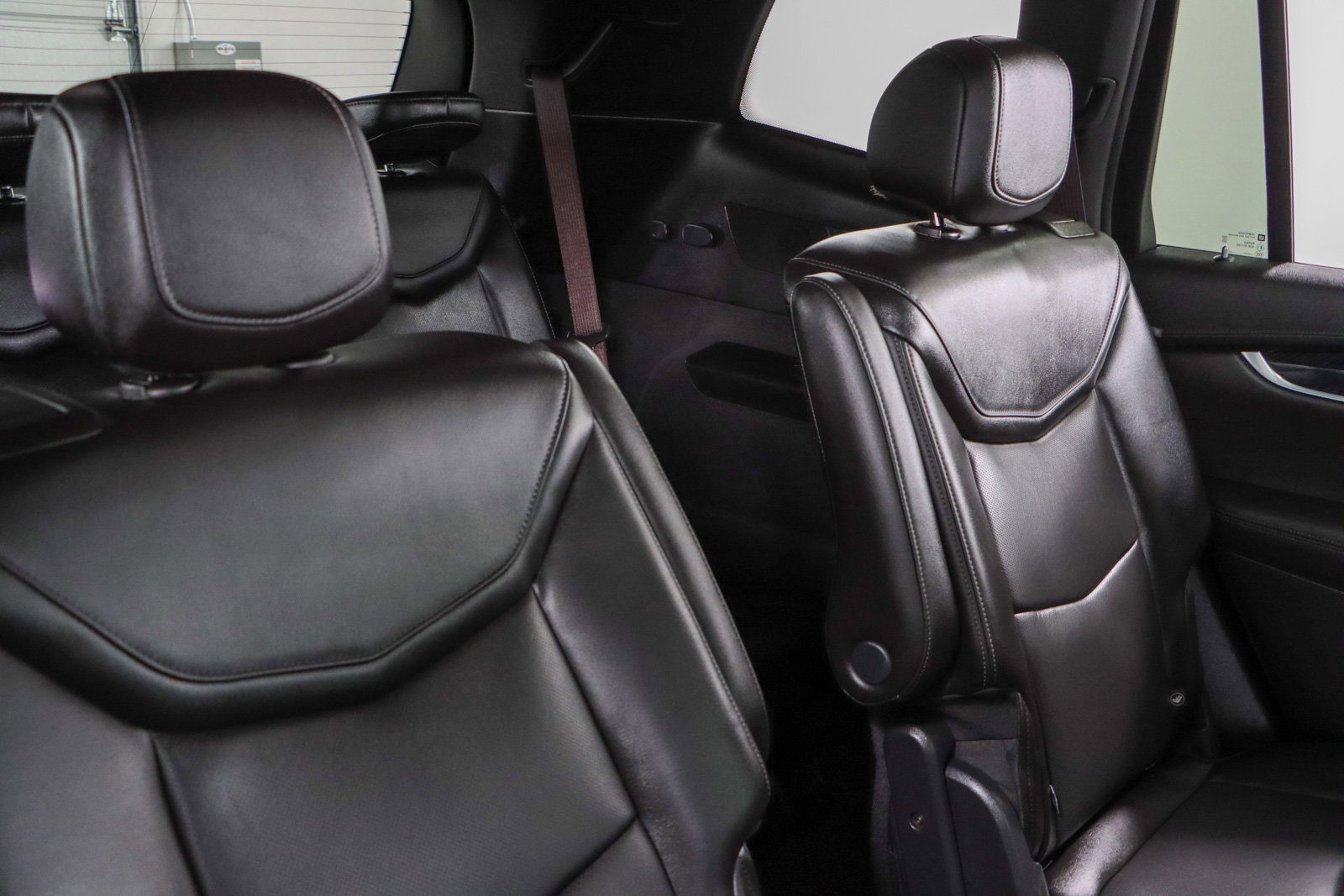 Used 2022 Cadillac XT6 Premium Luxury image 31