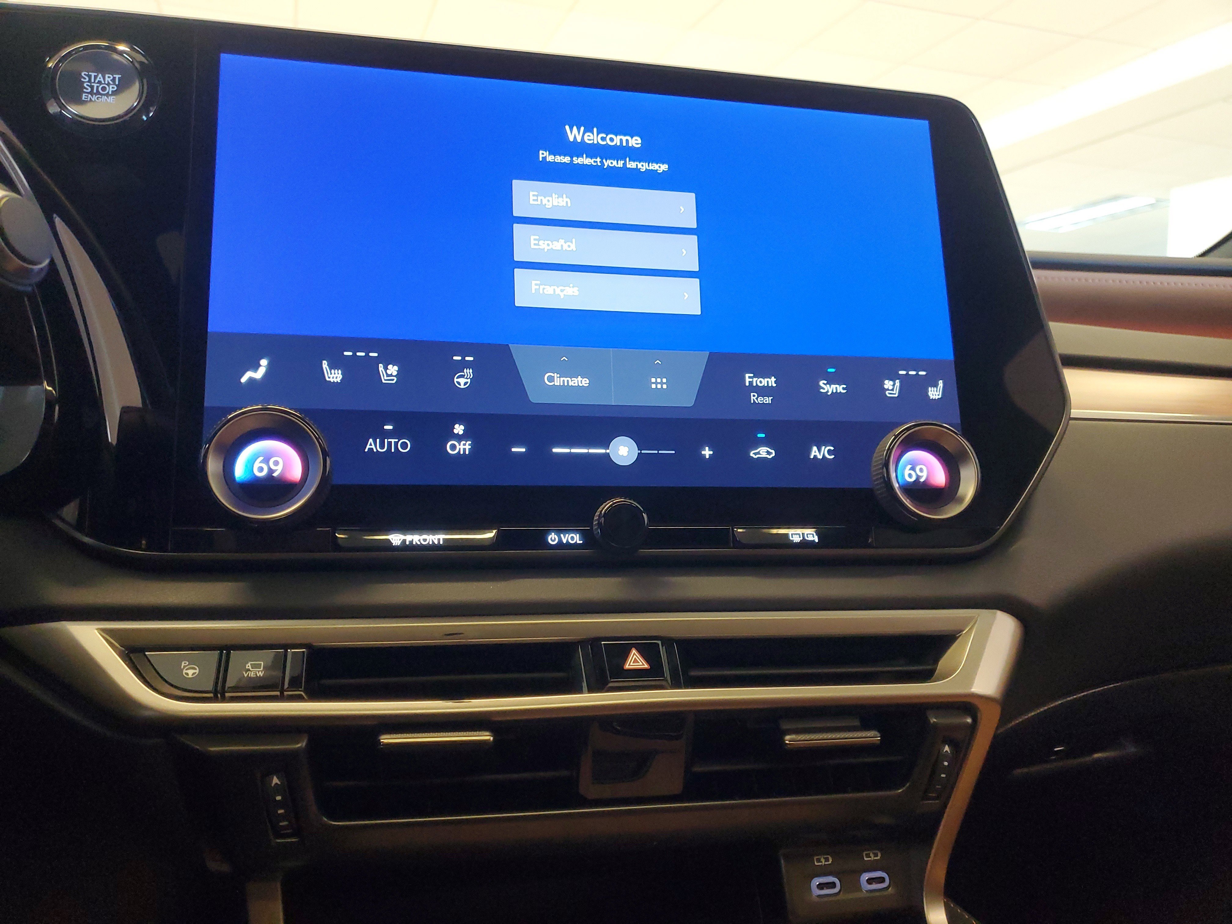 Used 2023 Lexus RX 350 Premium Plus w/ Cold Area Package AWD/4WD image 30