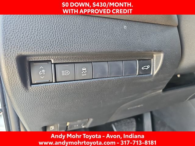 Used 2021 Toyota Venza LE AWD/4WD image 14