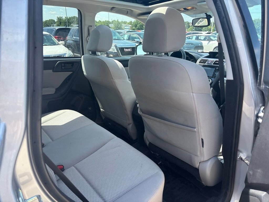 Used 2016 Subaru Forester 2.5i Premium w/ Popular Package #2 AWD/4WD image 29