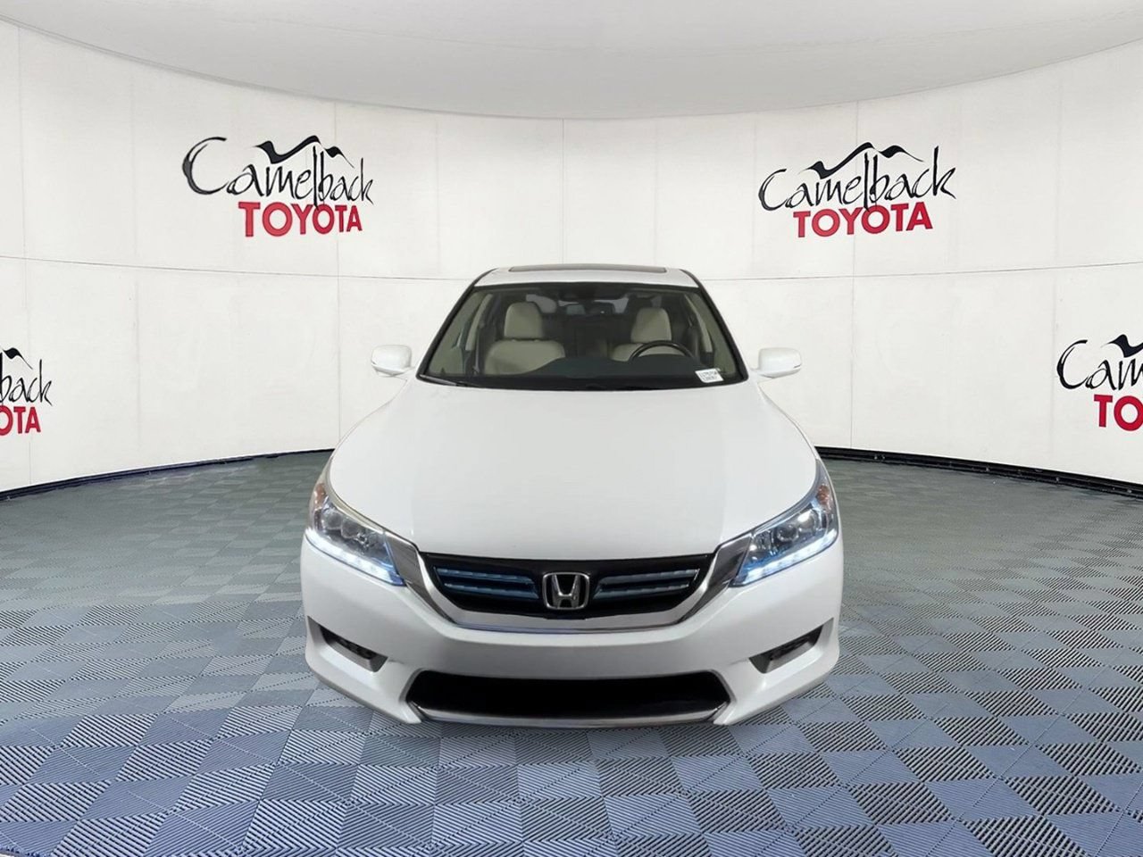 Used 2015 Honda Accord Touring image 5