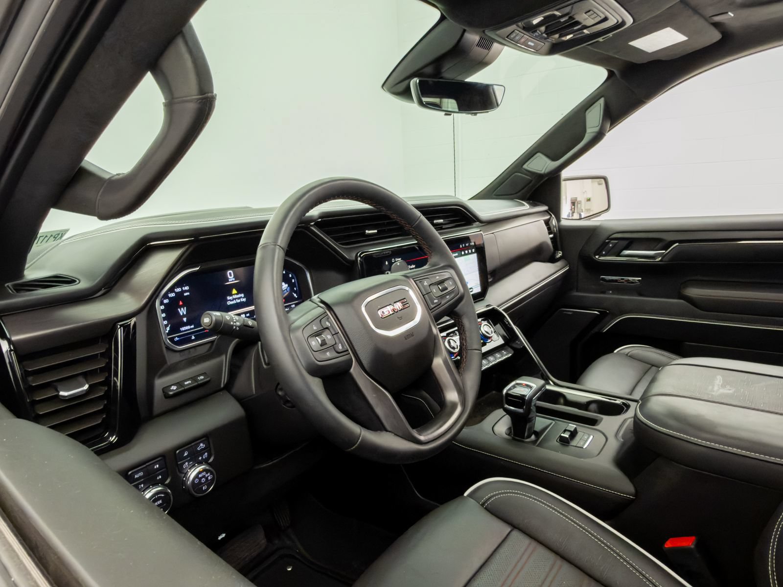 Used 2025 GMC Sierra 1500 AT4X AWD/4WD image 17