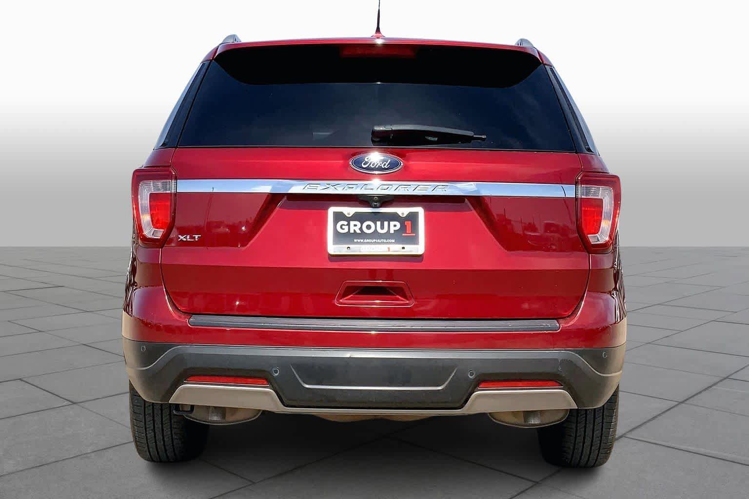 Used 2019 Ford Explorer XLT w/ Equipment Group 201A FWD image 5