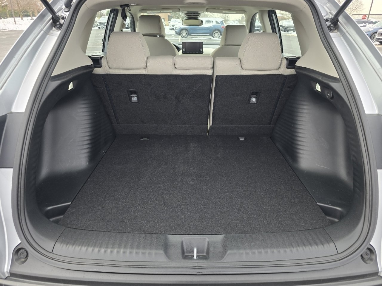 Used 2025 Honda HR-V LX image 17