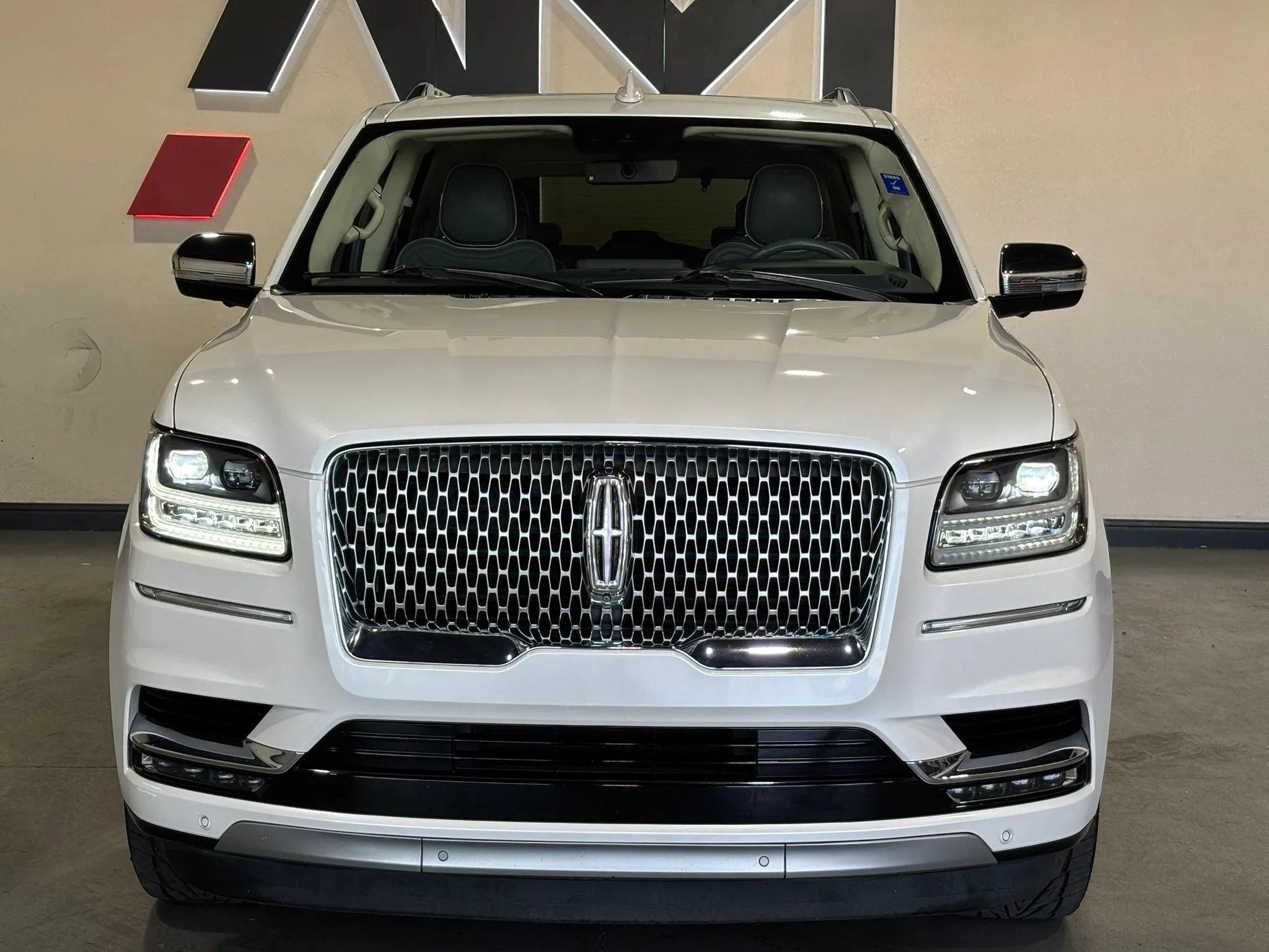 Used 2018 Lincoln Navigator Black Label AWD/4WD image 3