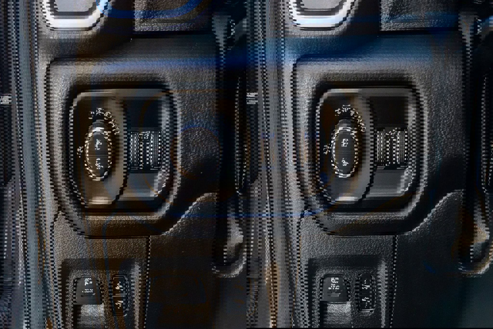 Used 2025 RAM 1500 Lone Star image 22