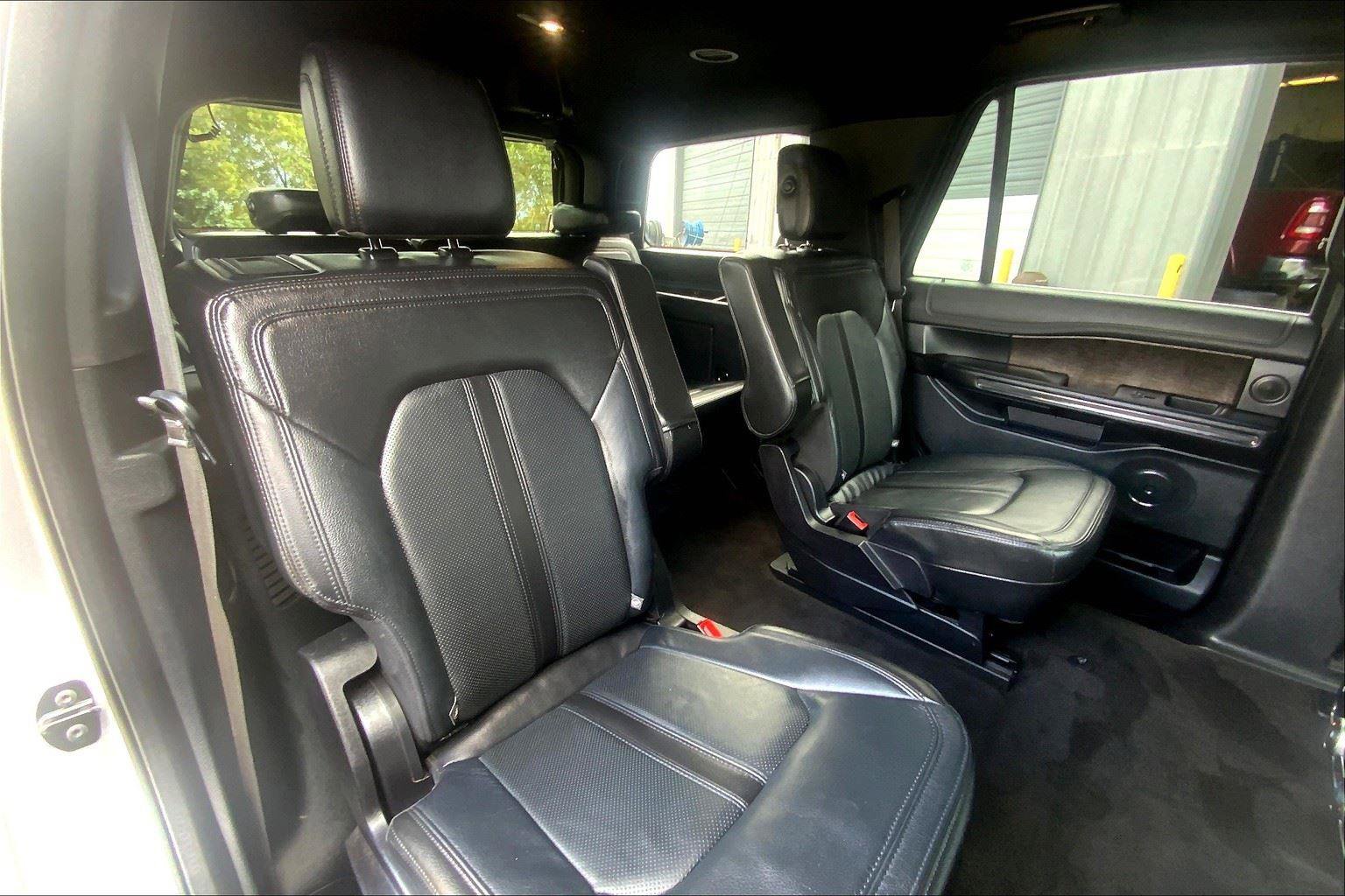 Used 2020 Ford Expedition Limited image 27