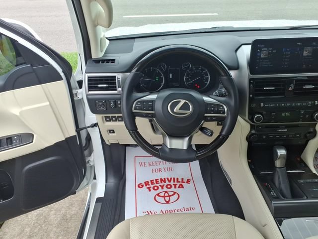 Used 2023 Lexus GX 460 Luxury w/ Accessory Package AWD/4WD image 14