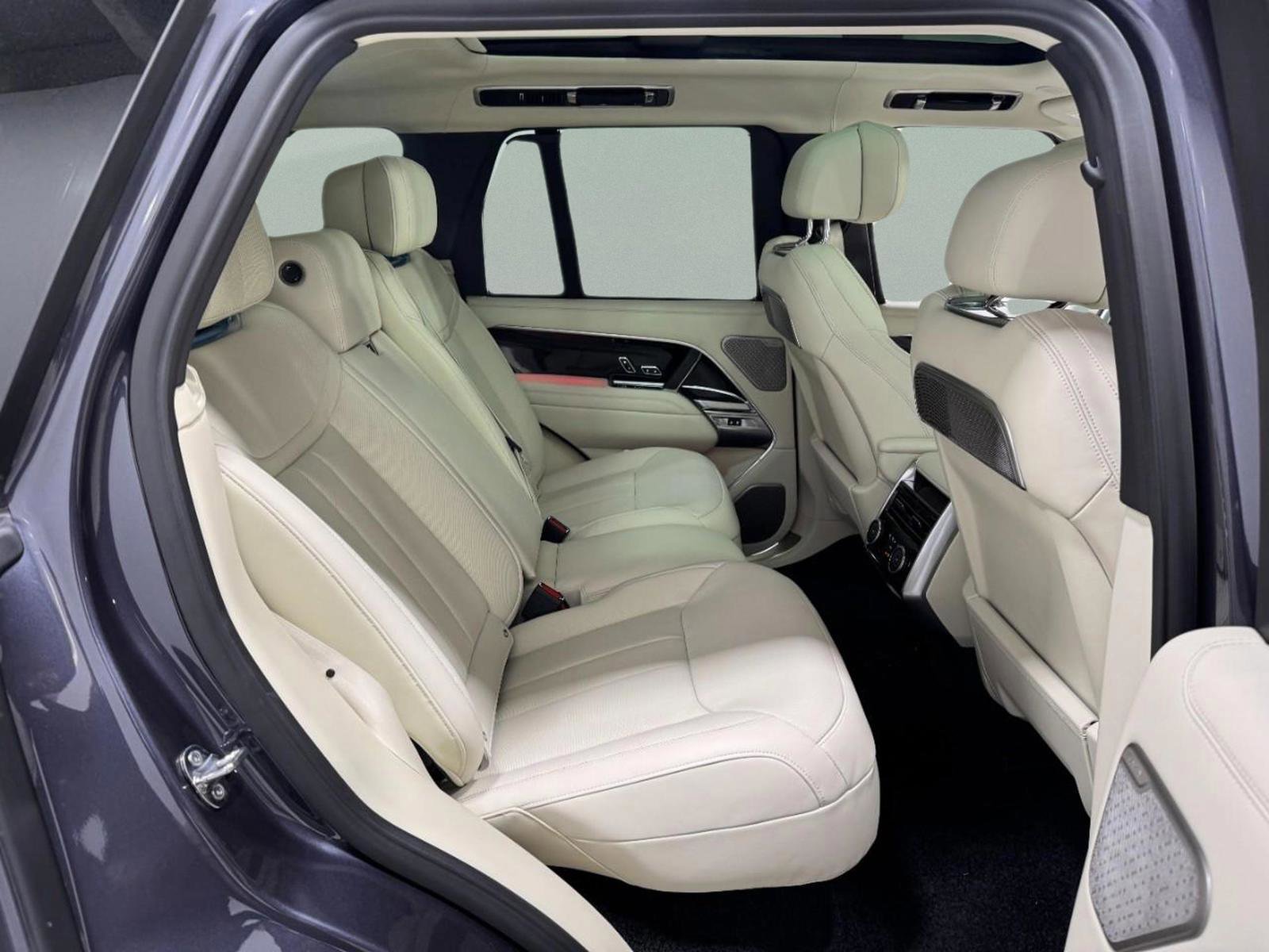 New 2026 Land Rover Range Rover Autobiography image 10