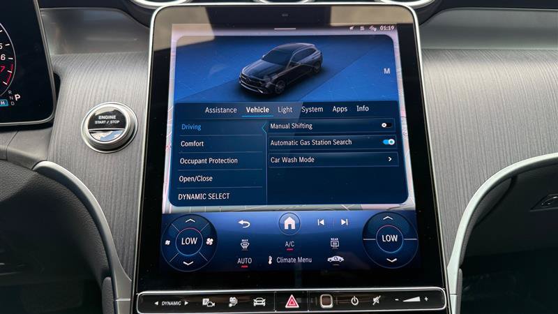 Used 2025 Mercedes-Benz GLC 350e 4MATIC image 28
