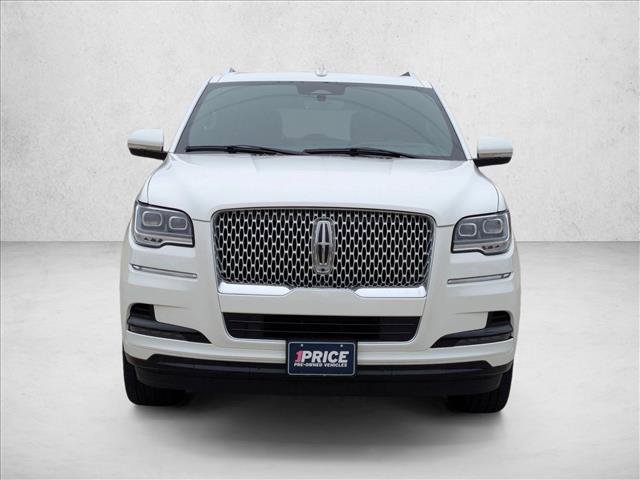 Used 2024 Lincoln Navigator L Reserve image 2