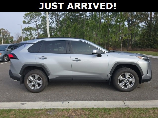 Used 2025 Toyota RAV4 XLE w/ Convenience Package image 3