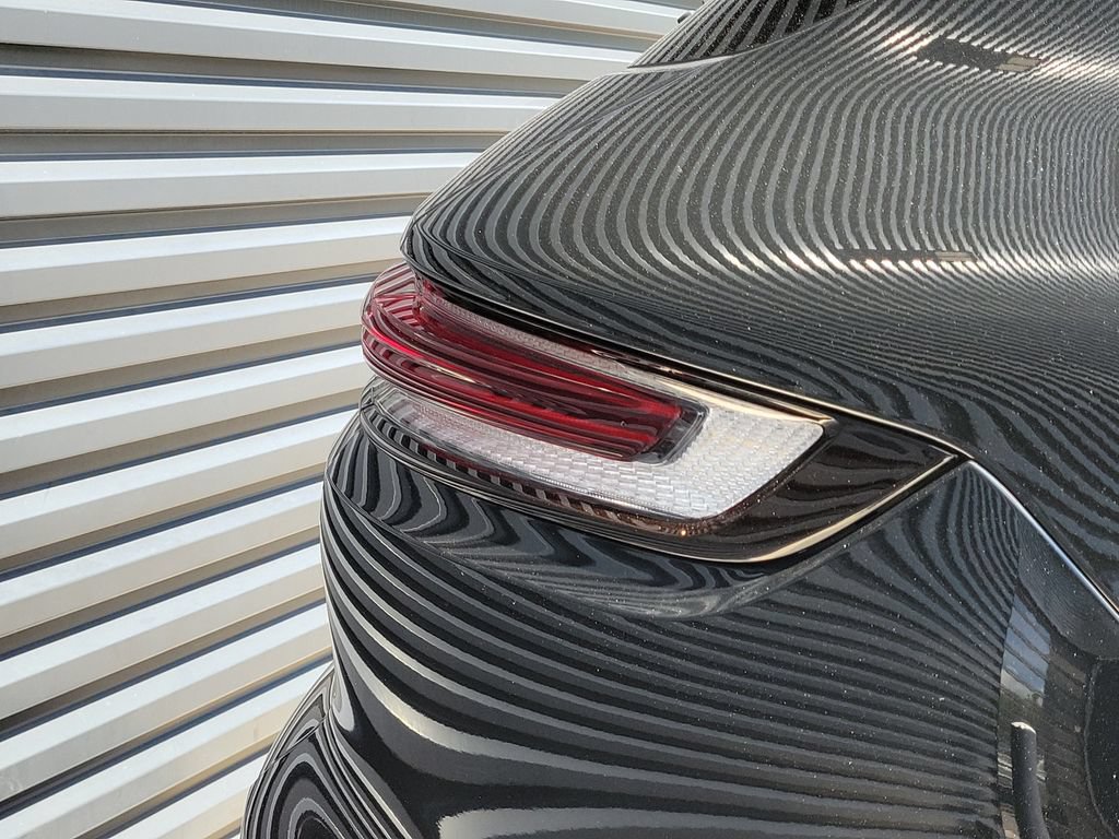 Certified 2025 Porsche Cayenne AWD/4WD image 16