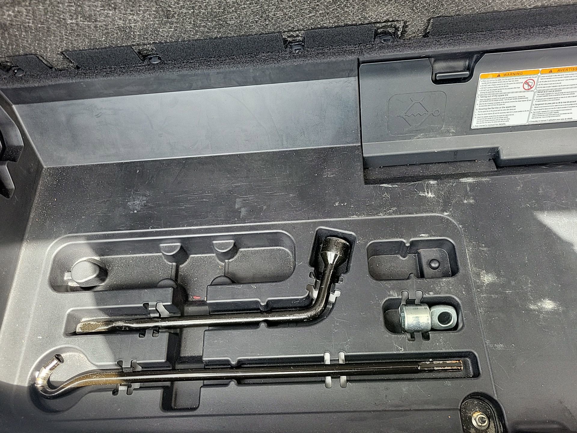 Used 2023 Toyota Highlander L image 15