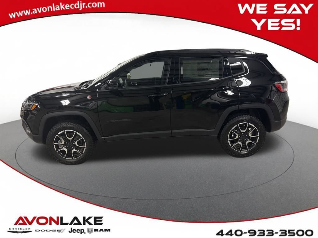 New 2026 Jeep Compass Trailhawk image 2
