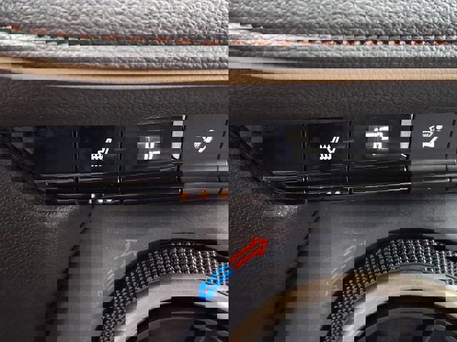 Used 2023 Chevrolet Blazer Premier w/ Driver Confidence II Package image 36