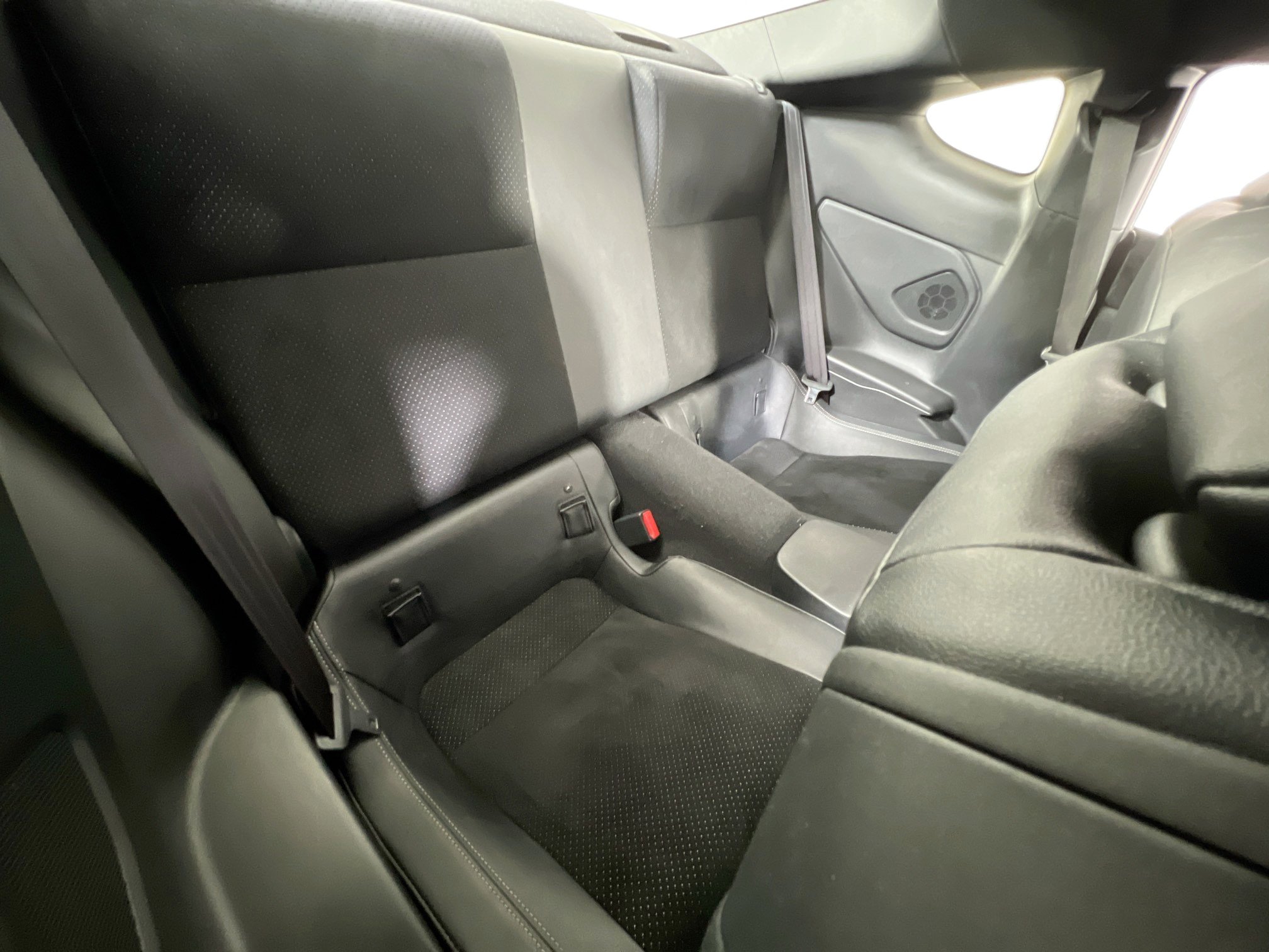 Used 2024 Toyota GR86 Premium image 25