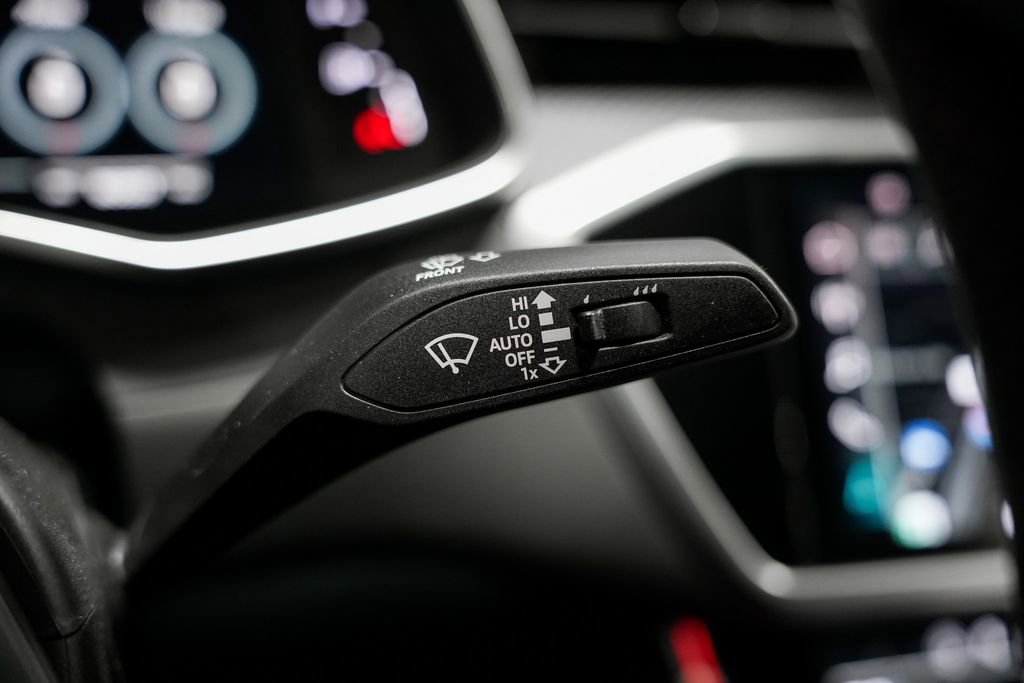 Used 2023 Audi RS 7 Sportback w/ Black Optic Package image 17