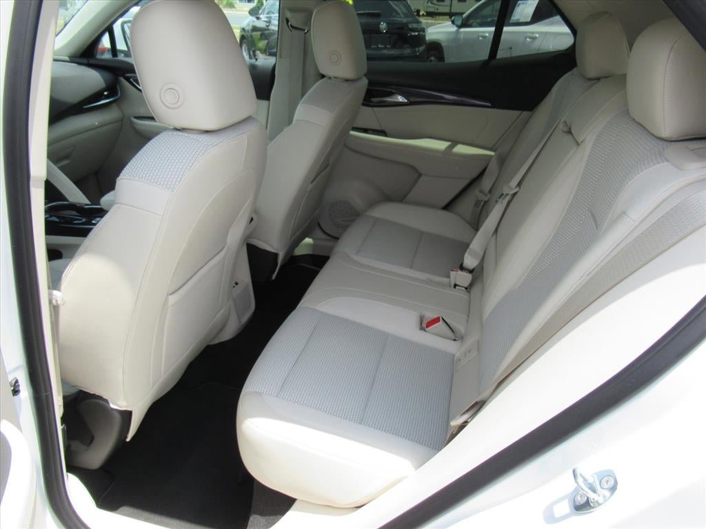 Used 2023 Buick Envision Preferred AWD/4WD image 27