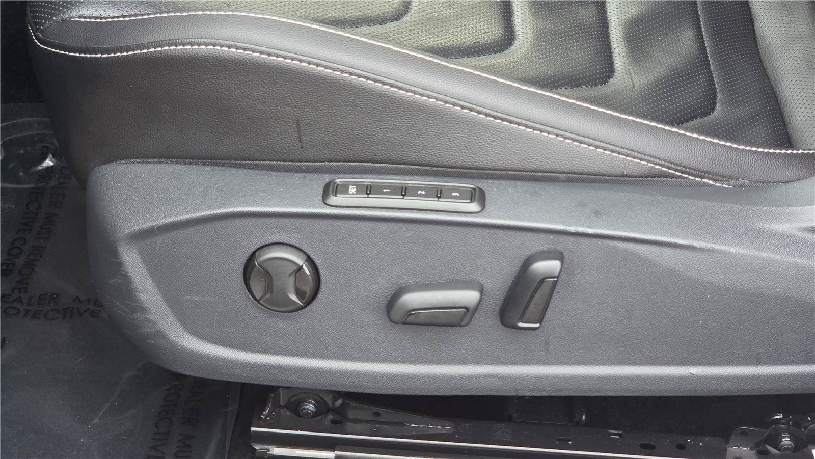 Certified 2023 Volkswagen Jetta SEL FWD image 15
