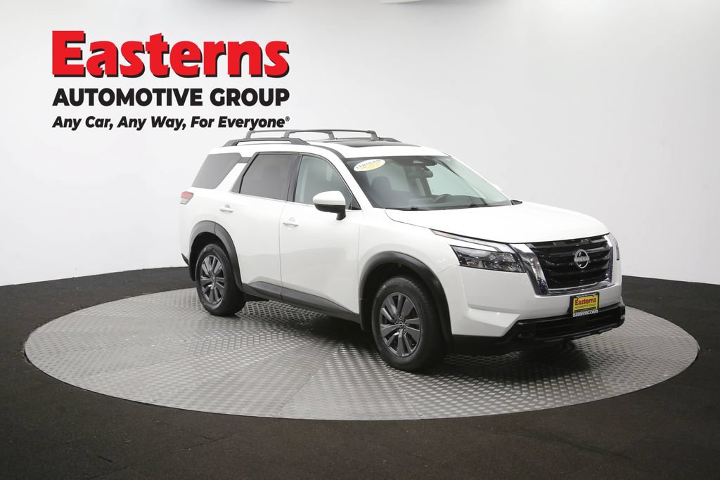 Used 2024 Nissan Pathfinder SV w/ SV Premium Package AWD/4WD image 54