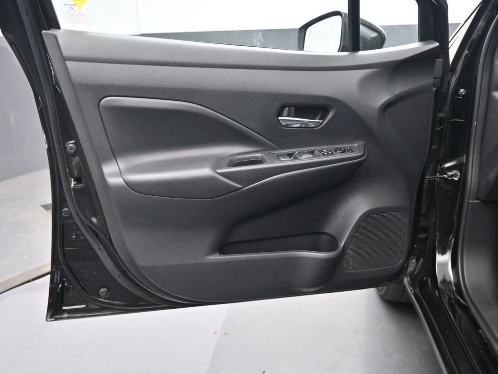 Used 2025 Nissan Versa SV image 21