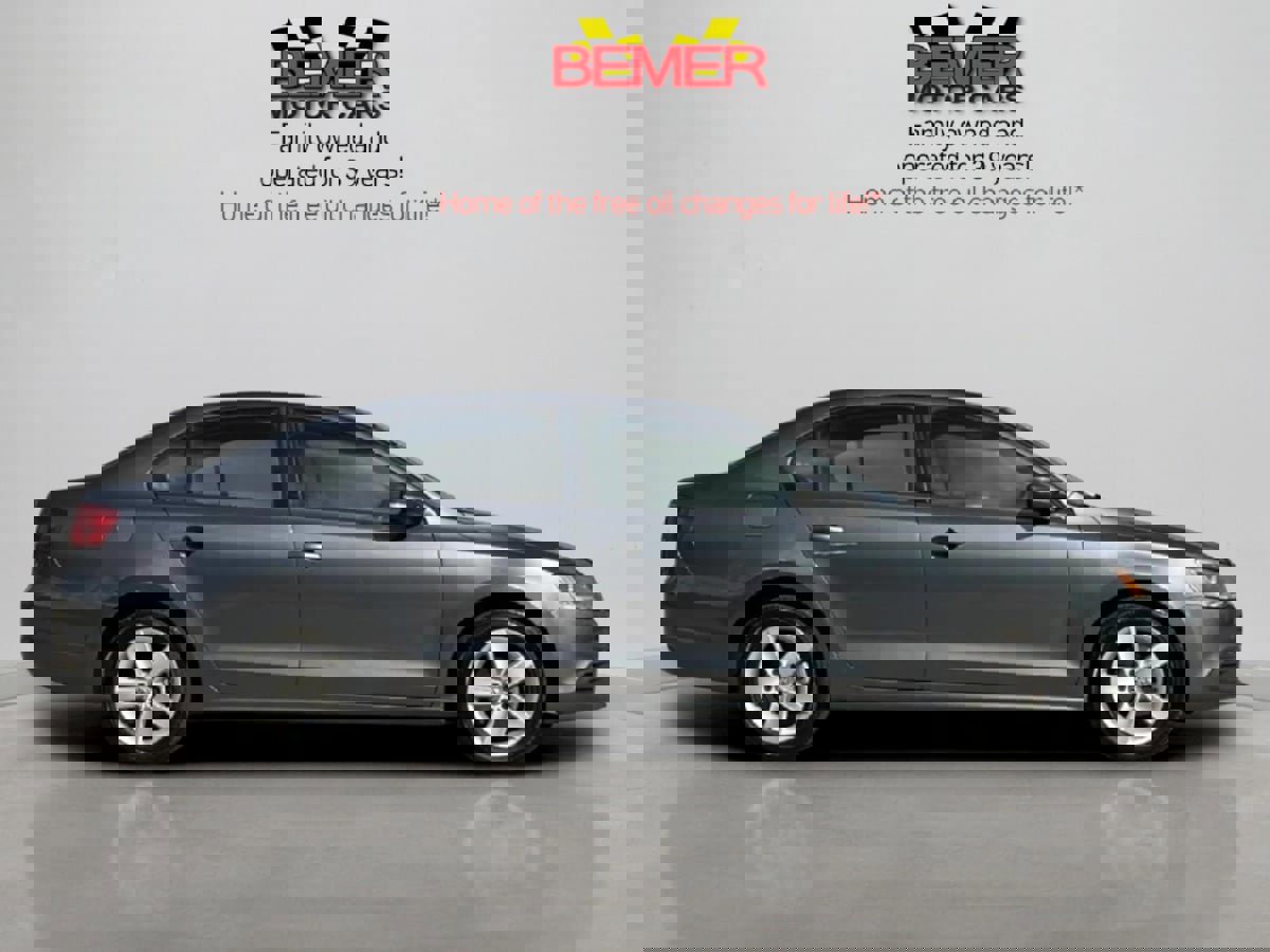 Used 2012 Volkswagen Jetta TDI image 6