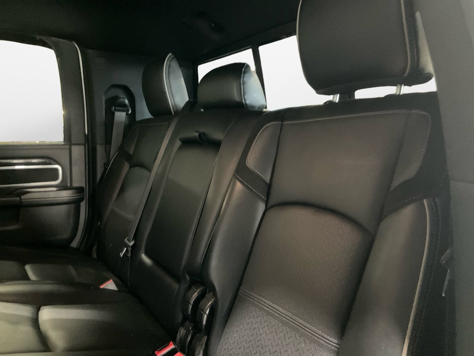 Used 2022 RAM 3500 Laramie AWD/4WD image 13