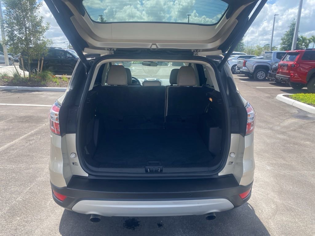 Used 2018 Ford Escape Titanium FWD image 10