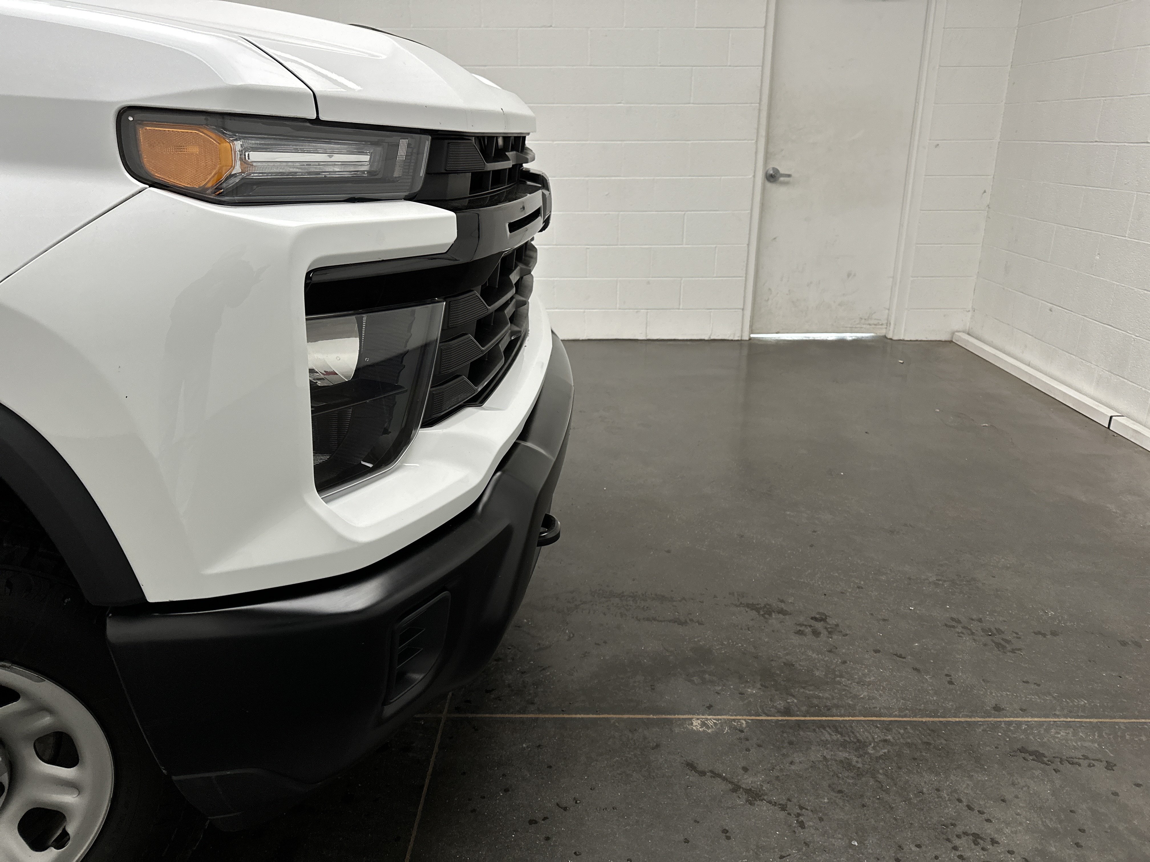 Used 2024 Chevrolet Silverado 3500 W/T w/ WT Convenience Package AWD/4WD image 2