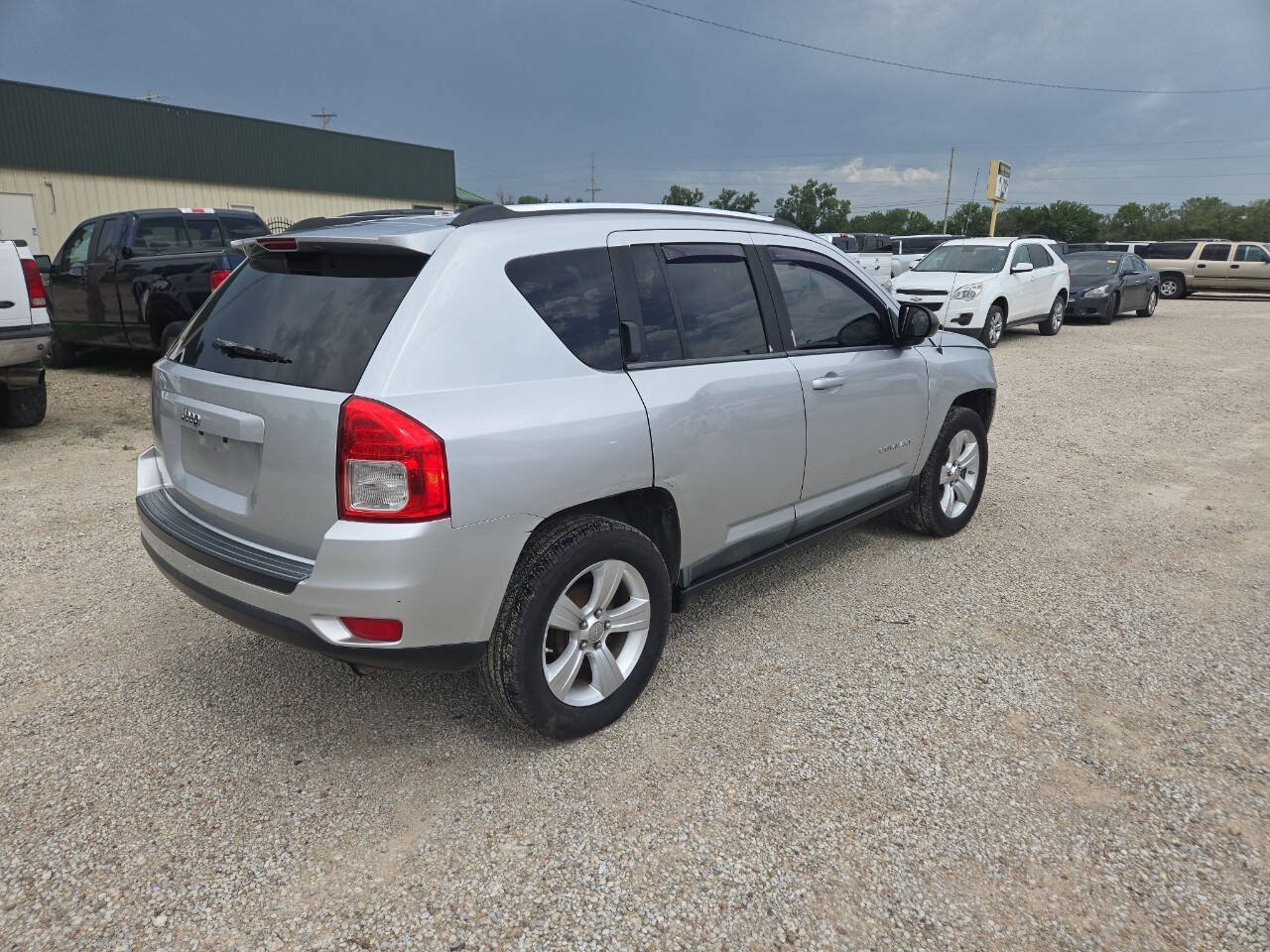 Used 2011 Jeep Compass 2WD image 3